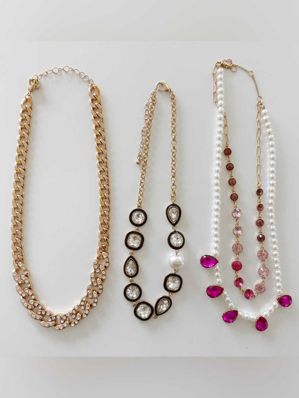 Set of 3 jeweled necklaces